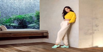 بريانكا شوبرا ويانغ مي ضمن قائمة سفراء علامة كروكس في حملة 2020