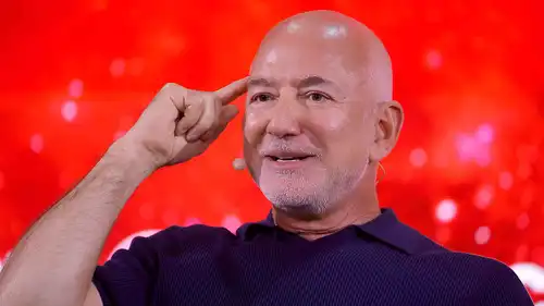 جيف بيزوس يصبح شريكاً في نادي ليفربول الإنجليزي