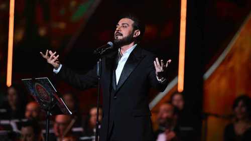ماجد المهندس يفاجئ معجبا على المسرح ويحتفل بعيد ميلاده