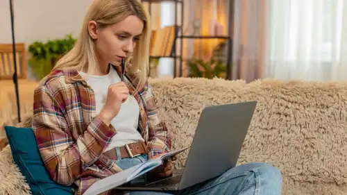 يوم العمل يبدأ من السرير: أدوات تساعدك على العمل من أي مكان