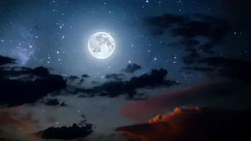 صورة قمر - تعبيرية