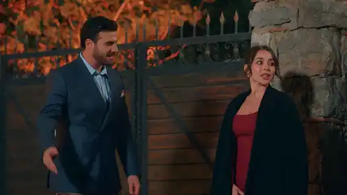 "حب ع ورق" الحلقة 71.. أوس يراقب لين مع أيهم