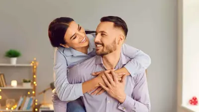 علاقات