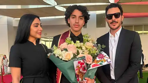 باسل خياط وزوجته يحتفلان بتخرج ابنهما شمس