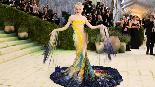 بين الرسم والنحت.. تفاصيل مميزة في أزياء Met Gala 2026