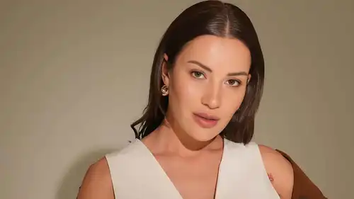 تفاصيل وفاة الفنانة التركية إيجه إرتيم نجمة "شراب التوت"