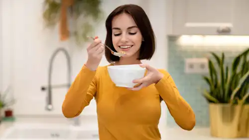 أسوأ 3 خيارات فطور شائعة تضر بصحتك وتقلّل طاقتك