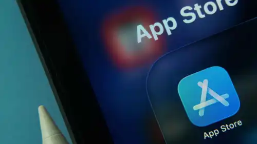 تطبيقات ذكية لضبط مواقيت الصلاة والقبلة أثناء السفر