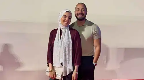 عمرو وهبة وزوجته
