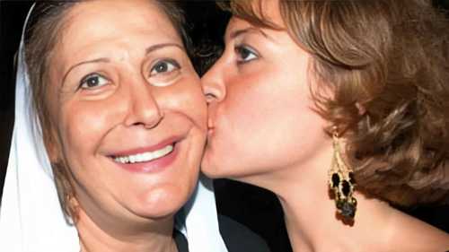 بعد شائعة وفاتها.. من هي زيزي مصطفى والدة منة شلبي؟