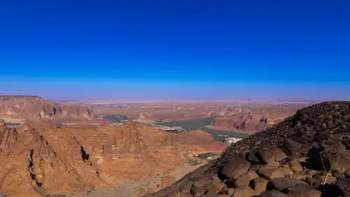 واحة سعودية صنعت علامة تجارية قبل آلاف السنين