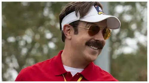 مراجعة مسلسل Ted Lasso 4.. عودة كوميديا كرة القدم الأشهر