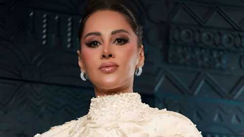 ياسمين رئيس تثير الجدل باعتذار لابنها وهجوم على طليقها