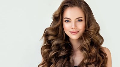اتبعي هذه الخطوات واستمتعي بأبرز صيحات موضة الشعر على تيك توك