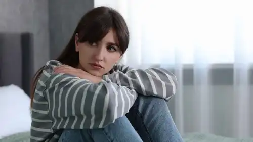 الفرق بين أن تكوني نفسك وأن تعيشي لإرضاء الآخرين