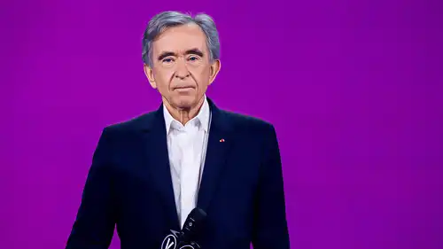 لماذا قرر برنارد أرنو الظهور على منصة "إكس" الآن؟