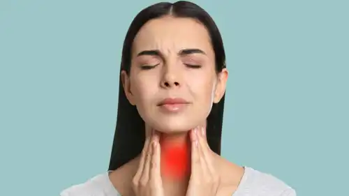 كيف يكون الشعور بألم الغدة الدرقية وما أهم علاماته؟