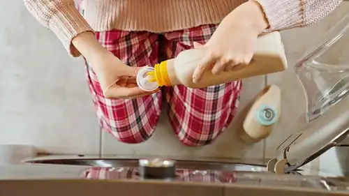 6 بدائل لمنعم الأقمشة موجودة في منزلك