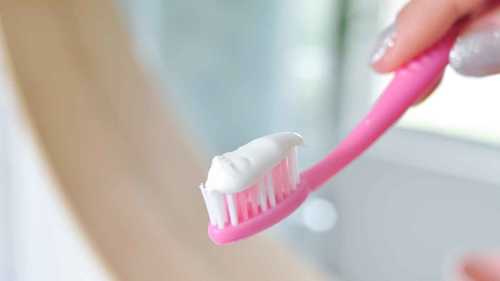 8 استخدامات مفيدة لمعجون الأسنان