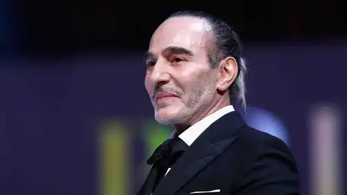 جون غاليانو ينسحب من Met Gala 2027