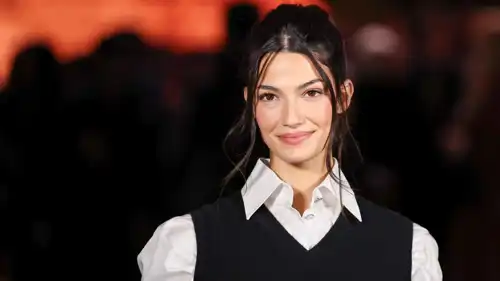 تارا عماد 