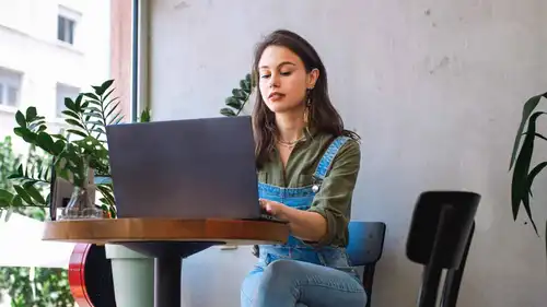 المقاهي تتحول إلى مساحات عمل لمواجهة العزلة المهنية